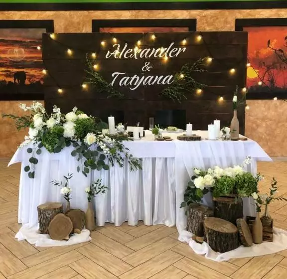 Hotelli Ostrov River Club