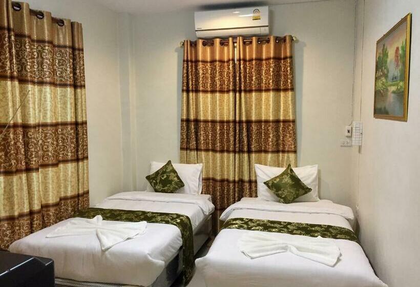 بنسيون Apinsaya House