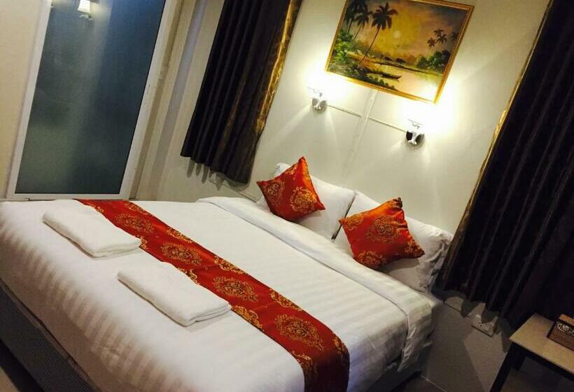 بنسيون Apinsaya House