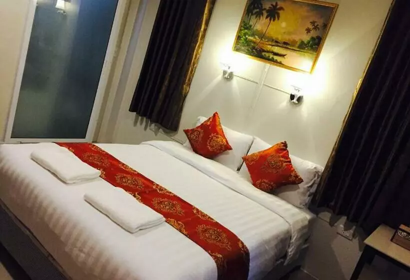 Majatalo Apinsaya House