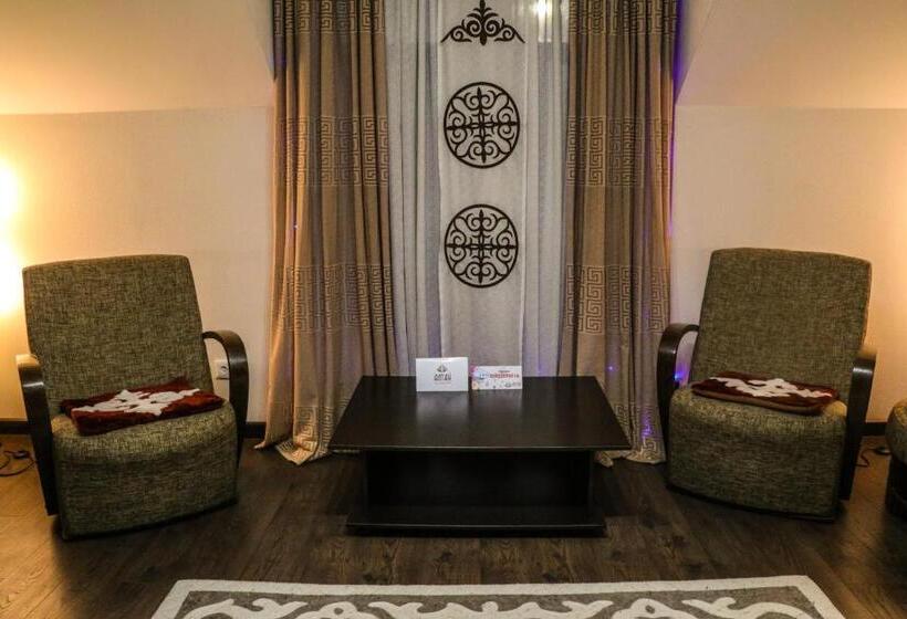 Majatalo Guest House Altay