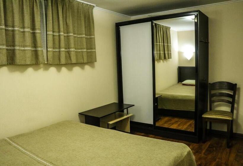 Majatalo Guest House Altay