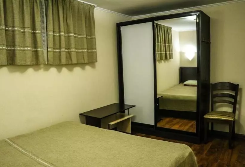 Majatalo Guest House Altay