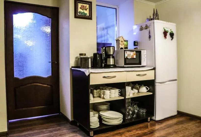 Majatalo Guest House Altay