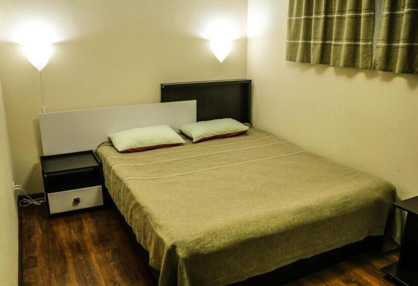 Majatalo Guest House Altay