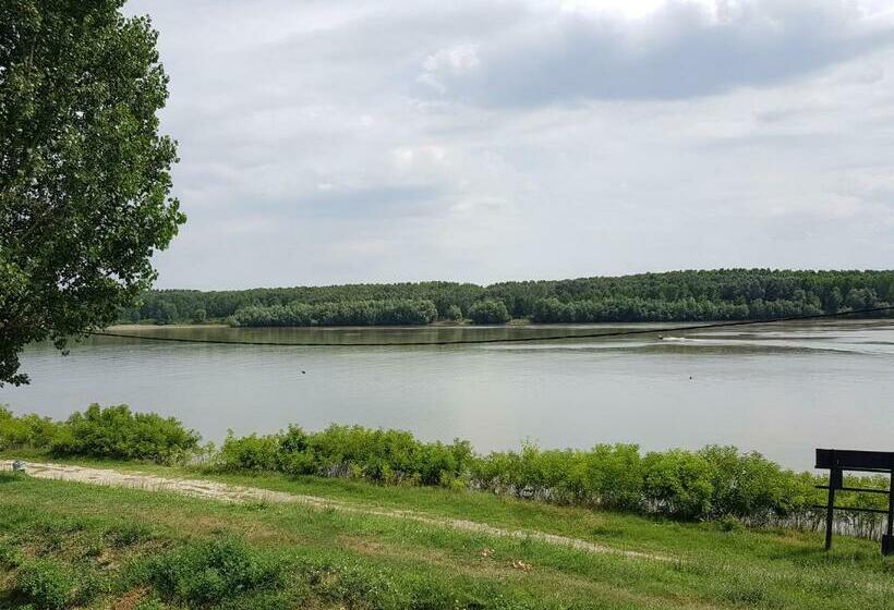 פנסיון Portul Dunarii