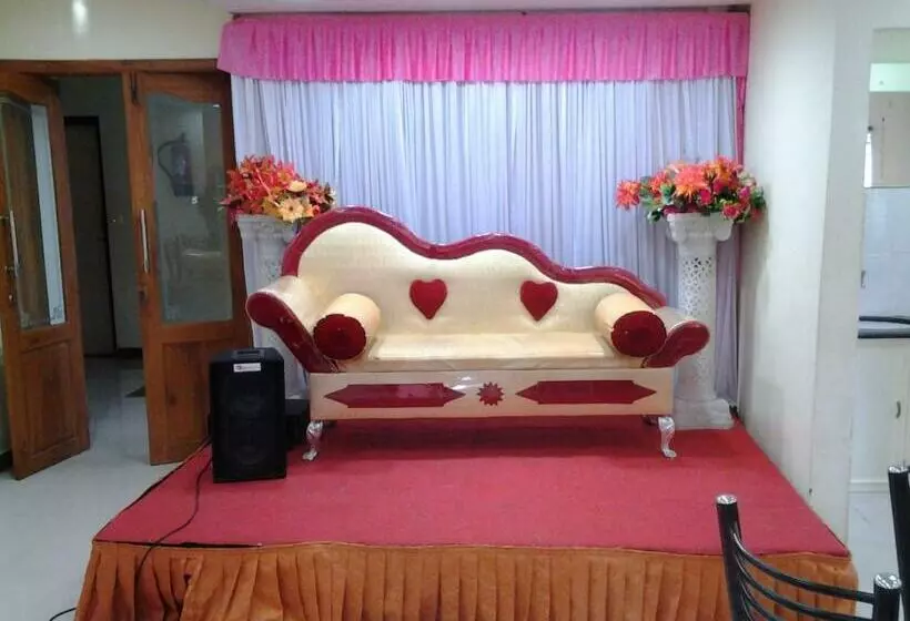 Hotelli City Palace Residency