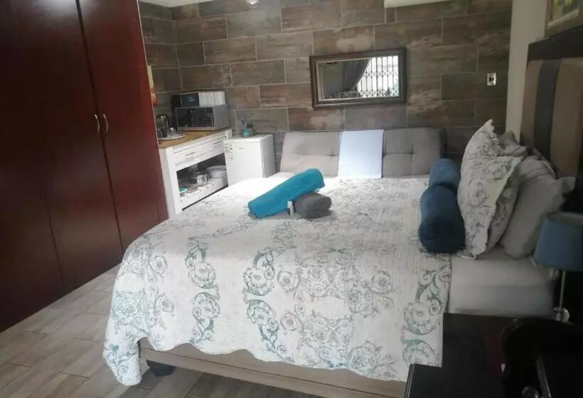 ペンション Bosveld In Die Stad