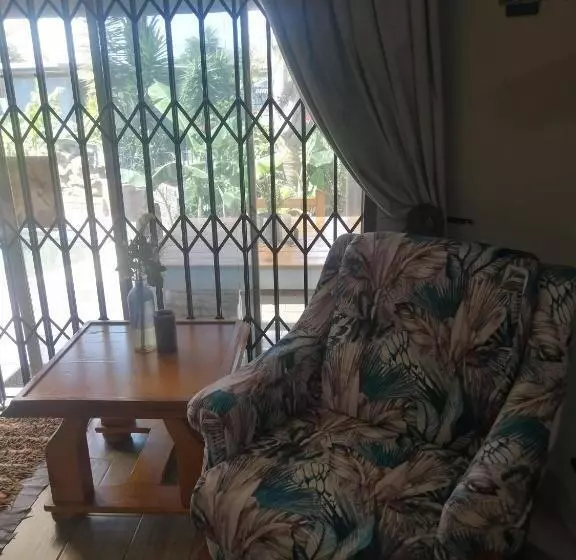 ペンション Bosveld In Die Stad