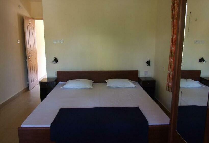 ペンション Empire Guest House