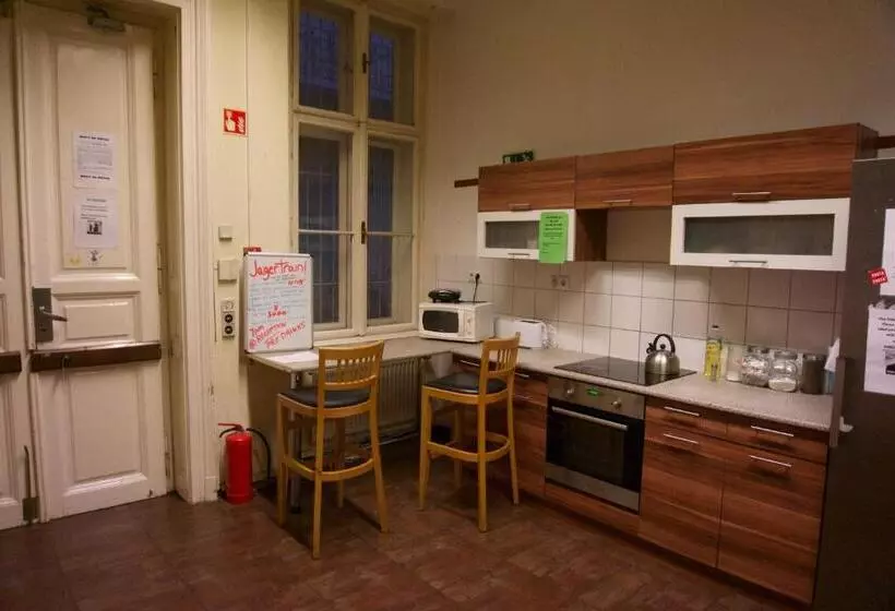 Vitae Hostel
