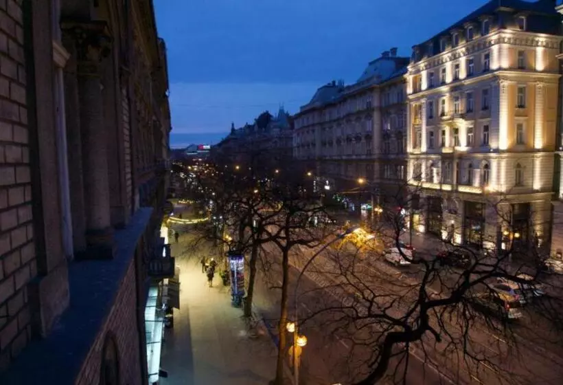 Vitae Hostel