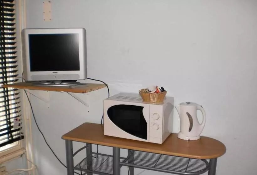Hostel Pension Tivoli