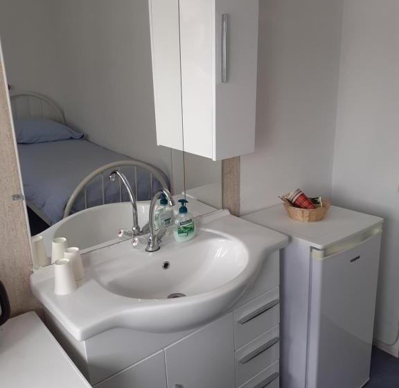 Hostel Pension Tivoli