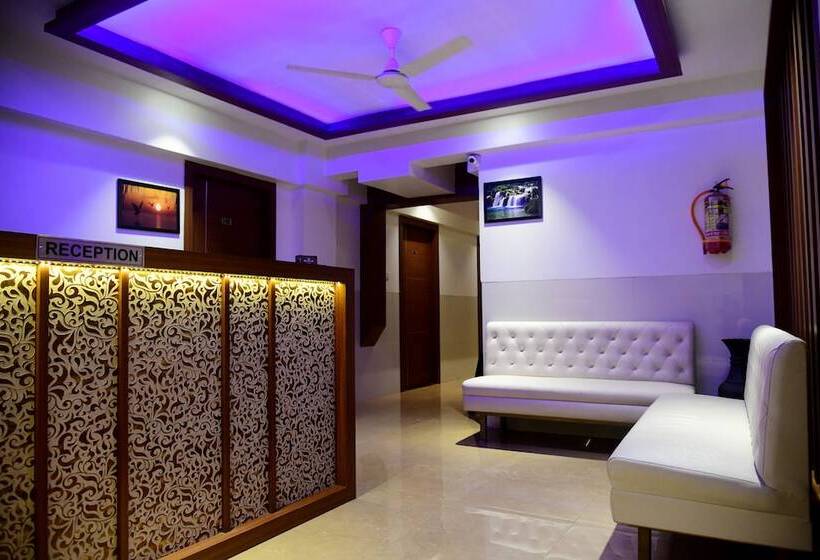 Отель Monarch Center Point Near Dahanu Beach, Bordi