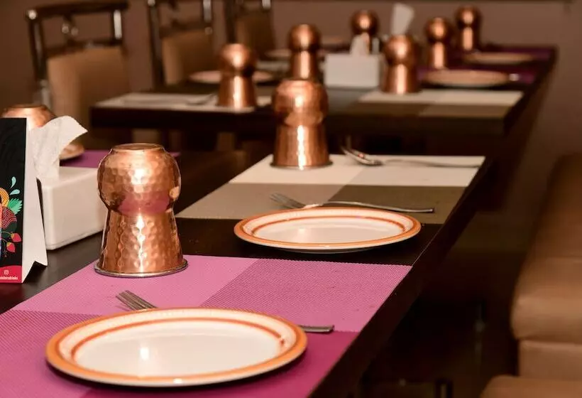 Hotelli Monarch Center Point Near Dahanu Beach, Bordi