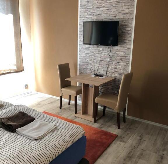 Пансион Hayat Pansion