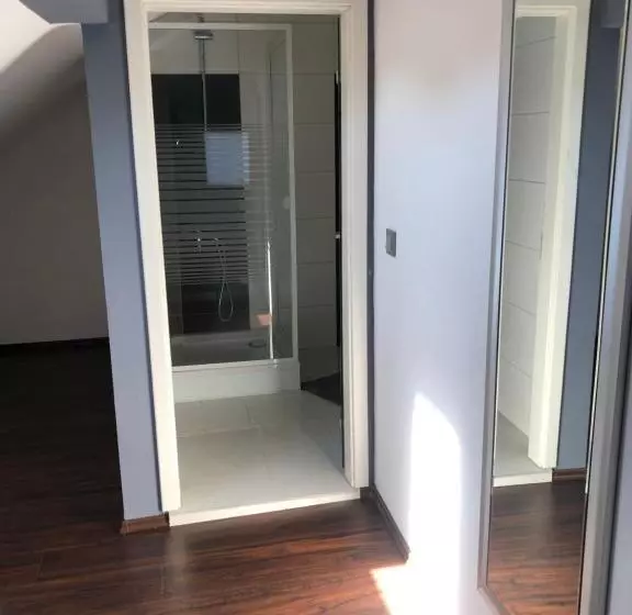 Majatalo Hayat Pansion