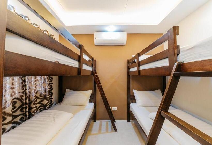 Spacio Caliraya Bed & Breakfast