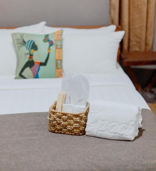 Spacio Caliraya Bed & Breakfast