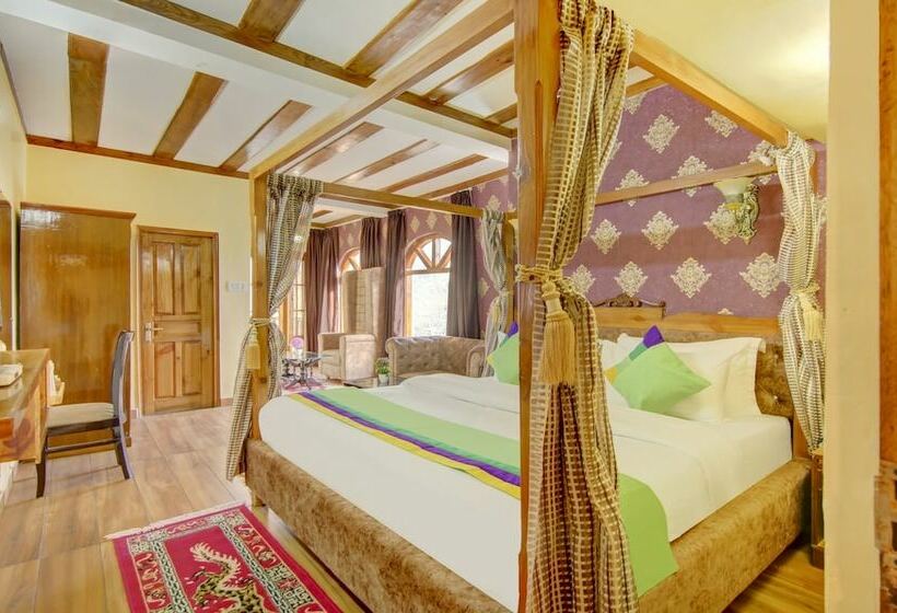 The Alpine Villa By Treebo Hotels