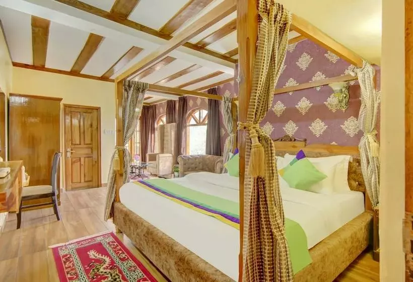 The Alpine Villa By Treebo Hotels