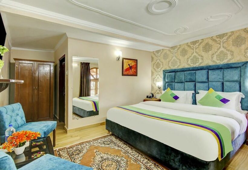 The Alpine Villa By Treebo Hotels