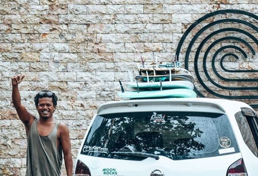 Lmbk Surf Camp Hostel