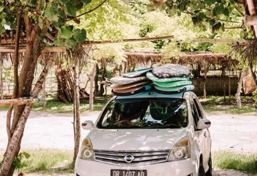 Lmbk Surf Camp Hostel