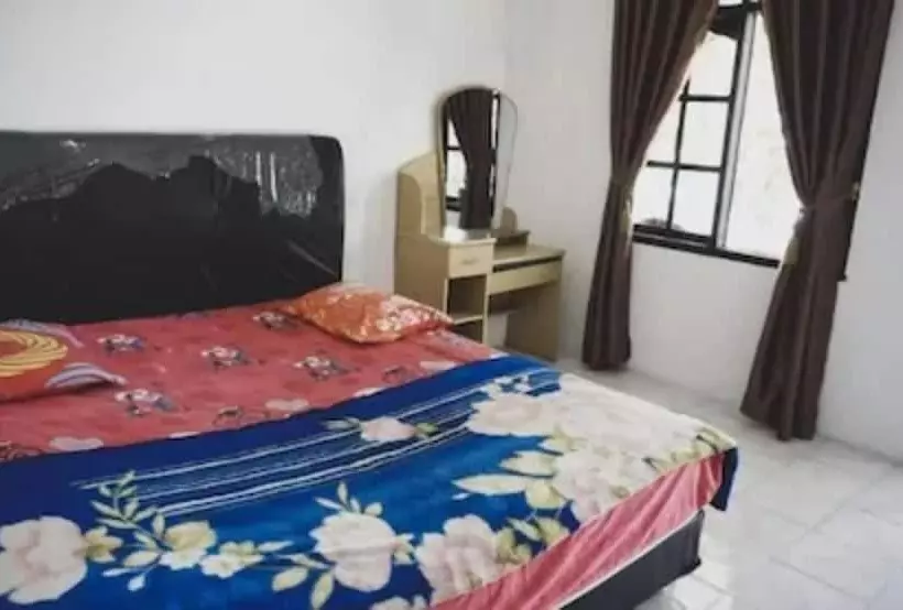 Hotelli Marroan Guest House