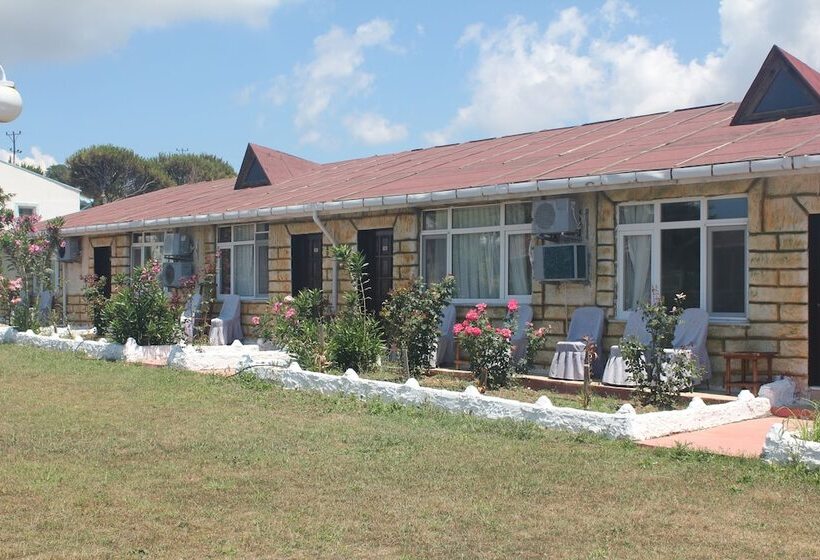 호텔 Mavi Suresort