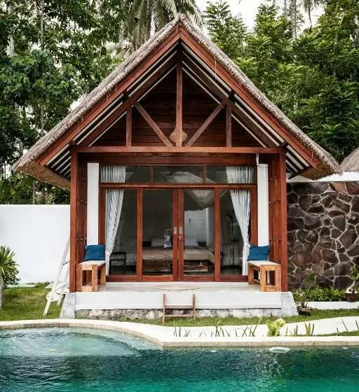 Lmbk Surf Camp   Hostel