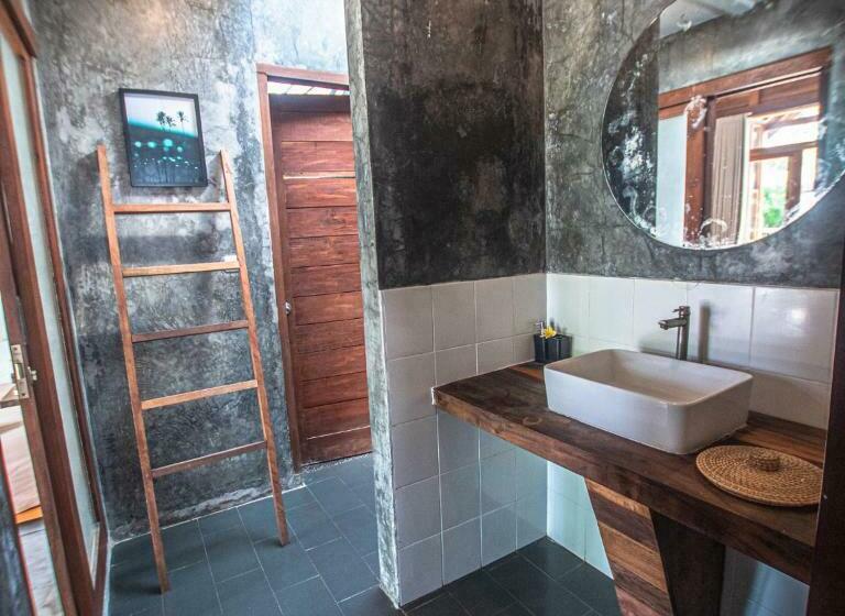 Lmbk Surf Camp Hostel