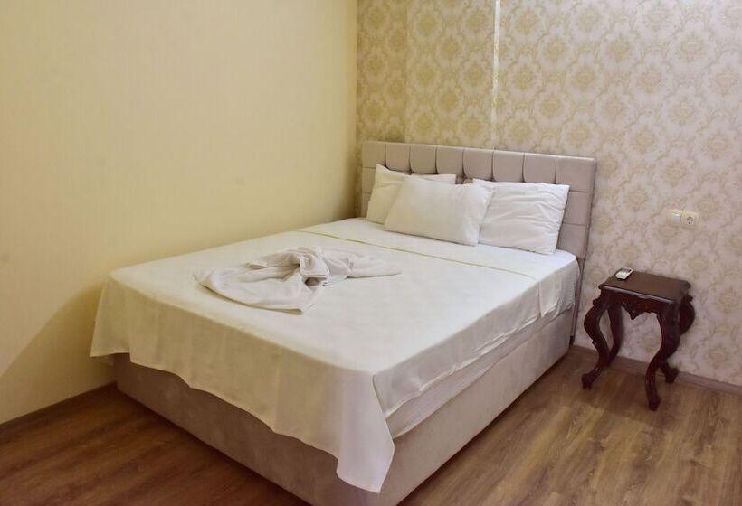 Melles Hotel & Apart