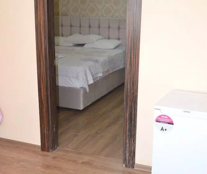 Melles Hotel & Apart