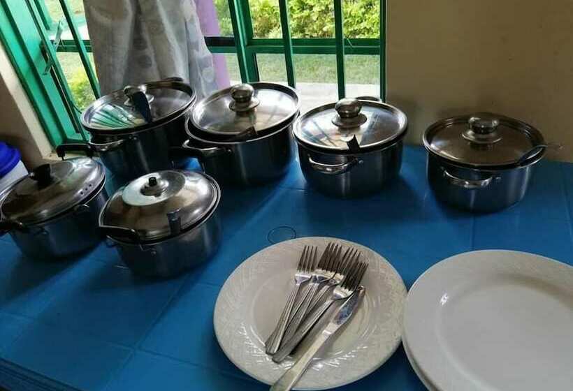 Portland Cottages Amor Hostel