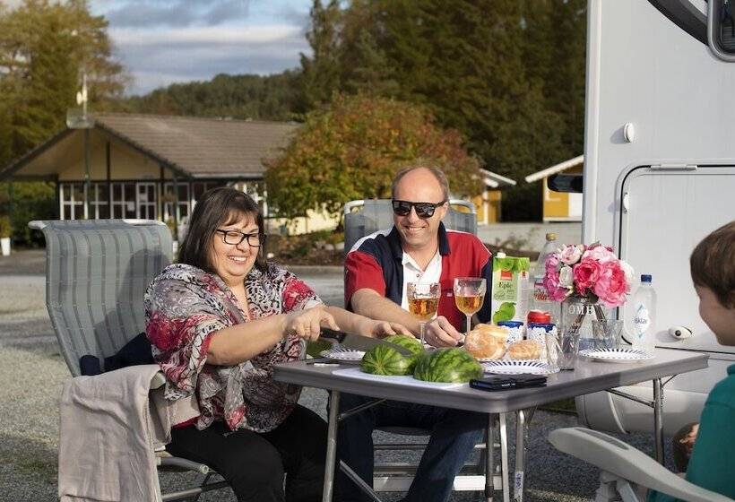 استراحتگاه Bergen Camping Park