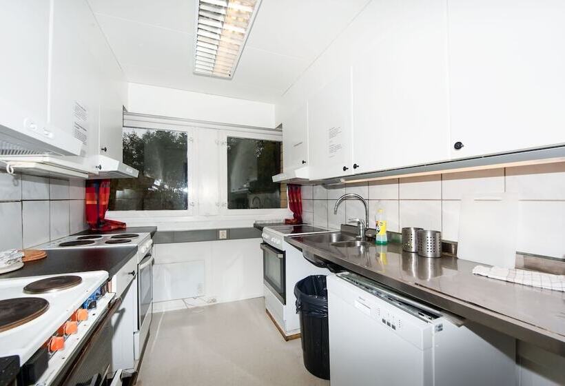 استراحتگاه Bergen Camping Park