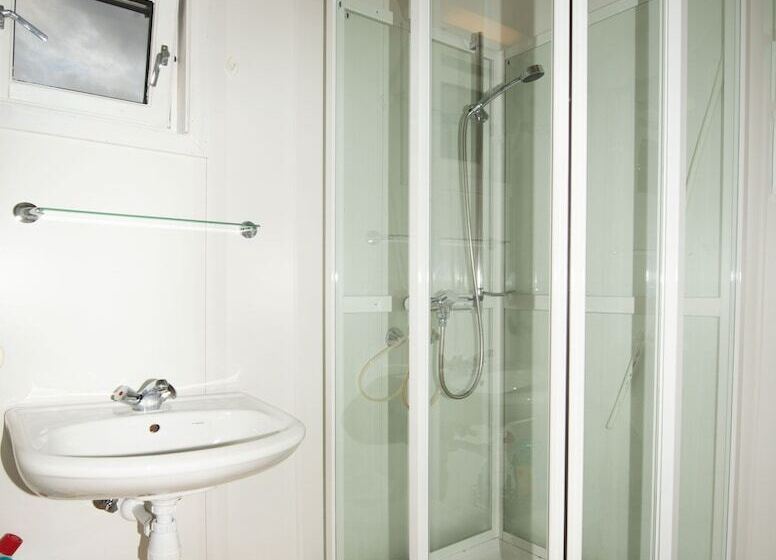 استراحتگاه Bergen Camping Park