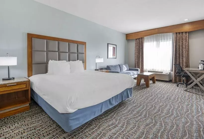 בית מלון כפרי Best Western Plus Peppertree Inn At Omak