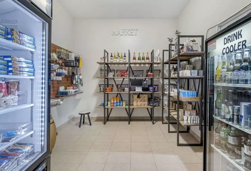 בית מלון כפרי Best Western Plus Peppertree Inn At Omak