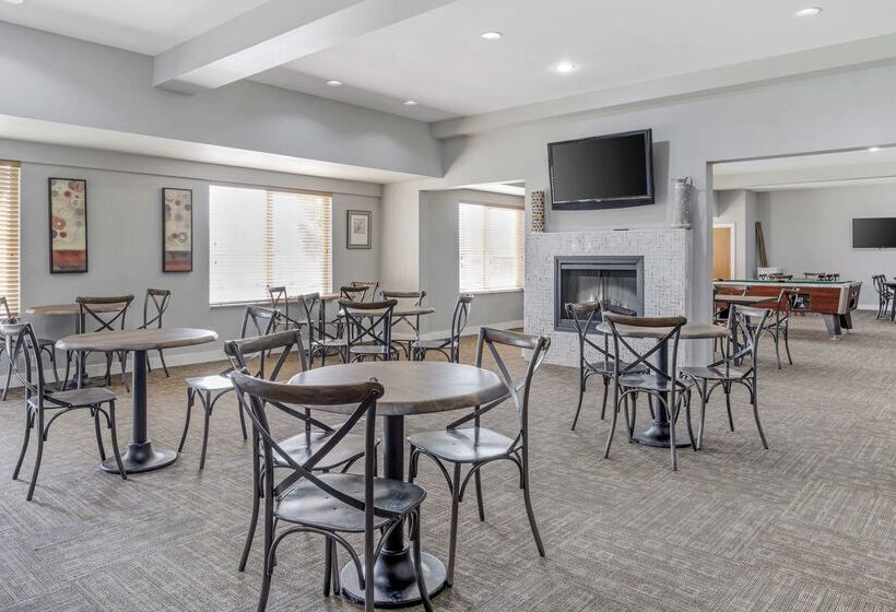 호텔 Best Western Plus Peppertree Inn At Omak