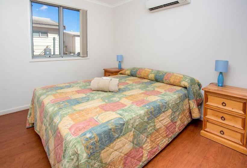 Отель Discovery Parks  Pilbara Karratha