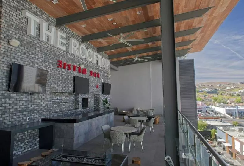 هتل Four Points By Sheraton Distrito Uno Chihuahua