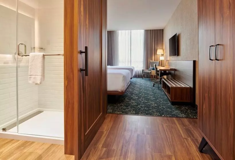 هتل Four Points By Sheraton Distrito Uno Chihuahua