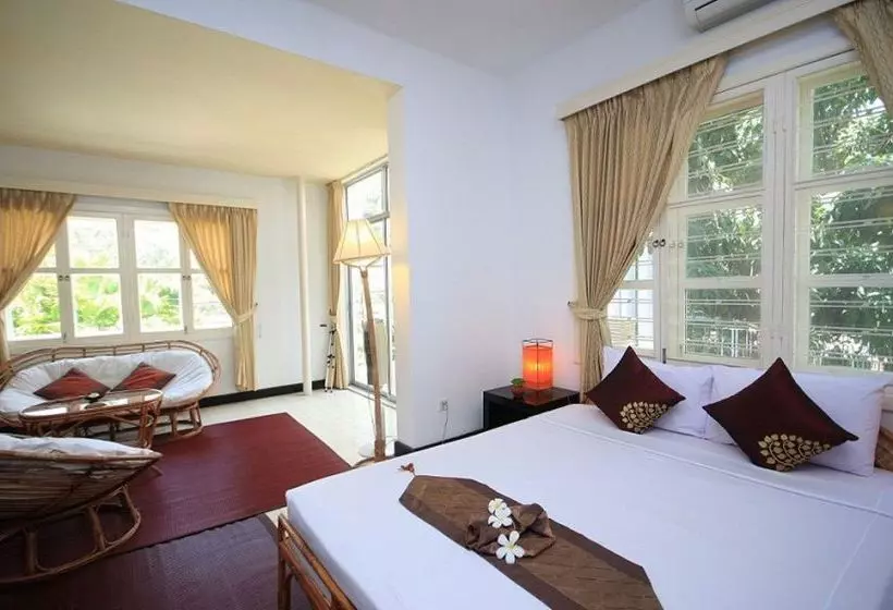 호텔 Frangipani Villa 60s