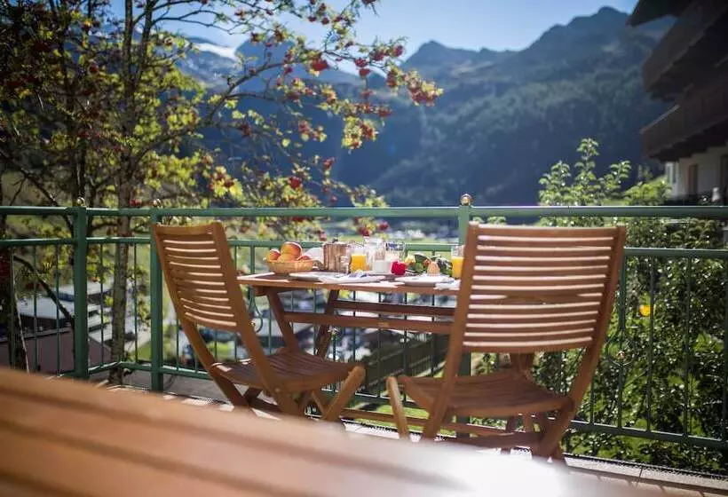 Отель Frühstückspension Christina