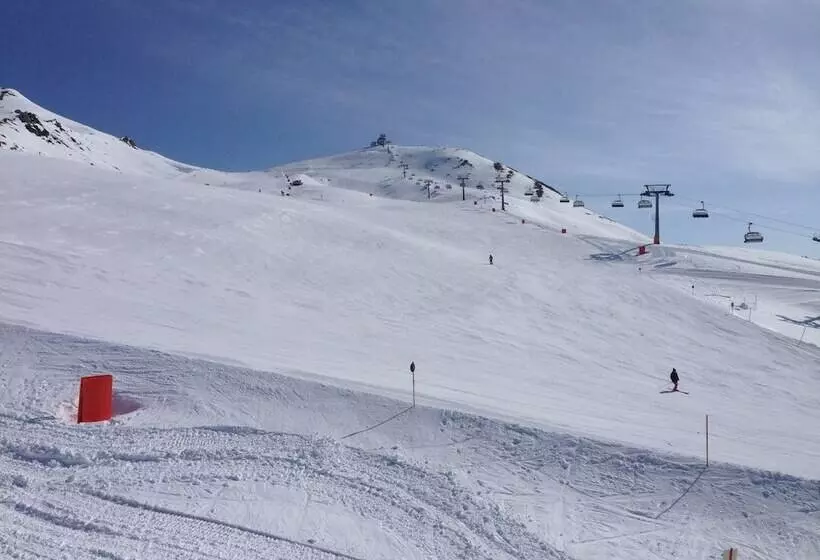 Отель Frühstückspension Christina