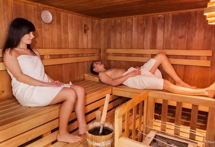 Отель Frühstückspension Christina