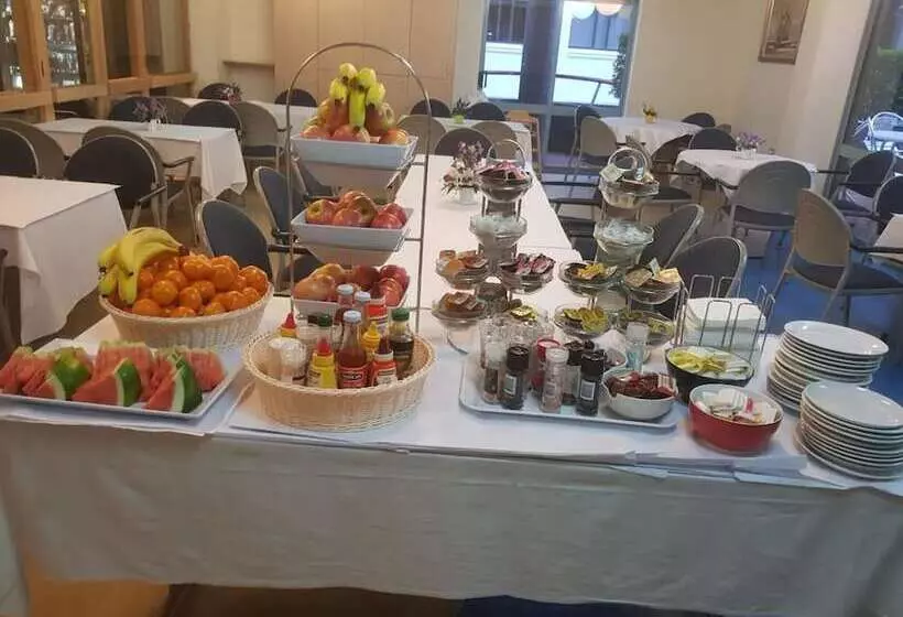 Mariners Court Hotel Sydney